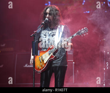 Miramar FL, Stati Uniti d'America. Xi Nov, 2018. Ace Frehley esegue durante il Rock Fest 80s al Miramar Parco Regionale anfiteatro su Novembre 11, 2018 a Miramar, Florida. Credito: Mpi04/media/punzone Alamy Live News Foto Stock