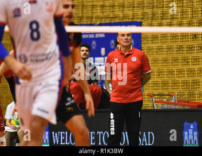 Novi Sad,Serbia 13 novembre 2018 CEV volleyball champions league terzo turno di qualifiche match tra Vojvodina NS Seme(Serbia) e Chaumont VB 52 HM(Francia) foto Nenad Mihajlovic Credito: Nenad Mihajlovic/Alamy Live News Foto Stock