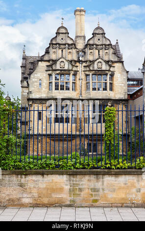 Il punto di vista della costruzione di Jackson da Broad Street. Il Trinity College dell'Università di Oxford, Oxford, Inghilterra Foto Stock