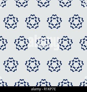 Tintura indaco seamless pattern, tradizionale giapponese motivo geometrico con stencil di fiori di ciliegio. Blu scuro su sfondo ecru. Illustrazione Vettoriale