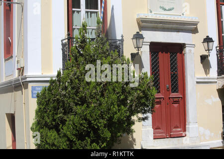 Kea Isola Grecia Ioulidha ex municipio costruito nel 1902 ora Scuola di Musica di ingresso Foto Stock