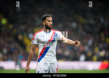 WATFORD, Inghilterra - 26 agosto: Andros Townsend (10) di Cristallo Palace durante il match di Premier League tra Watford FC e Crystal Palace a Vicarage Road il 26 agosto 2018 a Watford, Regno Unito. (MB Media ) Foto Stock