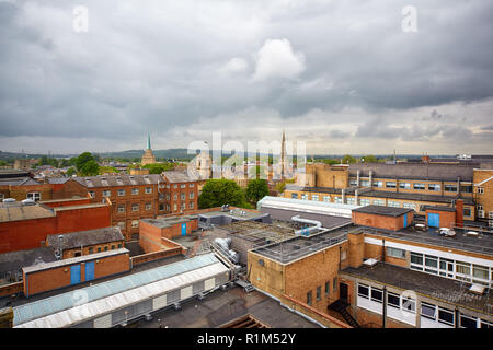 La vista dalla cima della torre Carfax alla Oxford lo skyline della citta'. Università di Oxford. Inghilterra Foto Stock