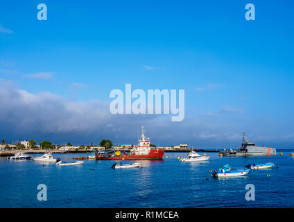 Dal porto di Puerto Baquerizo Moreno, San Cristobal o isola Chatham, Galapagos, Ecuador Foto Stock