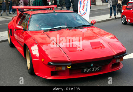 Tre quarti di vista frontale di una Pantera De Tomaso GTS sul display a Regents Street Motor Show 2018 Foto Stock