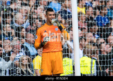 Londra, Inghilterra - 15 settembre: Neil Etheridge di Cardiff City durante il match di Premier League tra Chelsea FC e Cardiff City a Stamford Bridge il 15 settembre 2018 a Londra, Regno Unito. (MB Media) Foto Stock