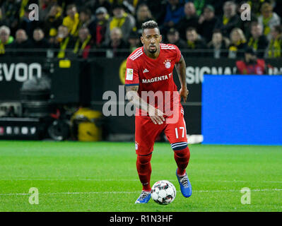 Signal Iduna Park Dortmund Germania 10.11.2018, tedesco Football League stagione 2018/19 Giornata11, Borussia Dortmund (BVB) vs FC Bayern Munich ---- Jerome Boateng (Bayern MŸnchen) DFL regolamenti vietano qualsiasi uso di fotografie come sequenze di immagini e/o quasi-video Foto Stock