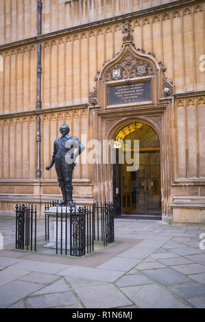 Statua di William Herbert, biblioteca Bodleian, Oxford Foto Stock