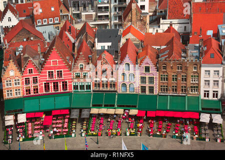 Vecchia Piazza del Mercato di Bruges, Belgio Foto Stock