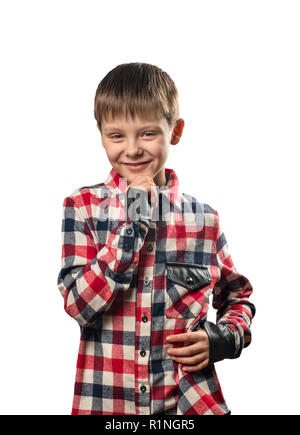 Ritratto di un simpatico ragazzo in una camicia su sfondo bianco Foto Stock