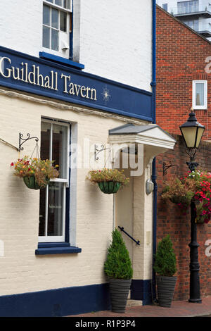 Guildhall Tavern, Old Town Poole, Dorset, England, Regno Unito Foto Stock