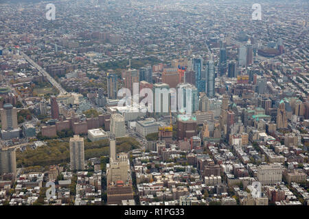 Elicottero vista aerea di Brooklyn Heights e Downtown Brooklyn, New York City, Stati Uniti d'America Foto Stock