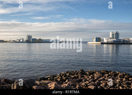 Pass di navigazione S-1 sul mare principale fairway, Kronstadt, San Pietroburgo, Russia Foto Stock