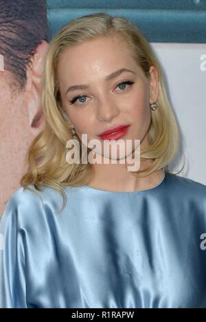 New York, NY, STATI UNITI D'AMERICA. Xiii Nov, 2018. Maggie Nixon presso gli arrivi per il Libro verde Premiere, il teatro di Parigi, New York, NY Novembre 13, 2018. Credito: Kristin Callahan/Everett raccolta/Alamy Live News Foto Stock