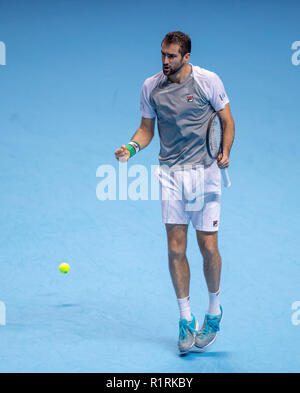 Londra, Regno Unito. 14 Nov 2018. Marin CILIC (Croazia) celebra un punto durante il giorno 4 del secondo round robin corrispondono all'Nitto ATP Finals Londra presso l'O2, Londra, Inghilterra il 14 novembre 2018. Foto di Andy Rowland. Credito: Andrew Rowland/Alamy Live News Foto Stock