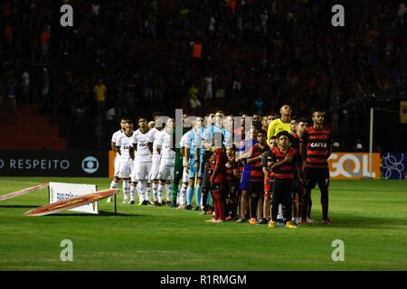 Recife, Brasile. Xiv Nov, 2018. PE - Recife - 14/11/2018 - Brasileiro UN 2018, Sport Recife x Vitoria - BA - jogo entre Sport X Vitoria, pela 34 rodada do campeonato brasileiro de futebol, partida realizada na Ilha do Retiro, nesta quarta feira (14) Foto: Paulo Paiva/AGIF Credito: AGIF/Alamy Live News Foto Stock