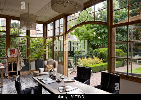La sala da pranzo in conservatorio Foto Stock