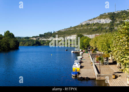 Il fiume Lot a Cajarc nella Valle del Lot, Lot, Quercy, Francia, Europa Foto Stock