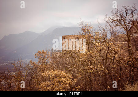 Firmiano - castello Firmiano, uno dei più antichi castelli in Alto Adige nei pressi della città di Bolzano, Alto Adige , Italia settentrionale Foto Stock