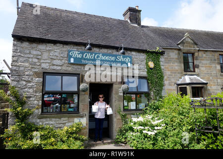 Il vecchio negozio di formaggi in Hartington nel distretto di Peak Uk Foto Stock