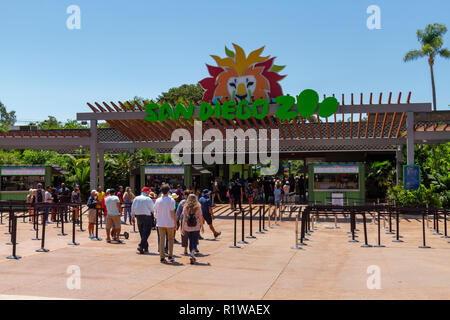 Ingresso principale al San Diego Zoo, Balboa Park, San Diego, California, Stati Uniti. Foto Stock