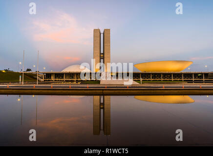 Congresso nazionale Congresso Nacional, architetto Oscar Niemeyer, Brasilia, del Distretto Federale, Brasile Foto Stock