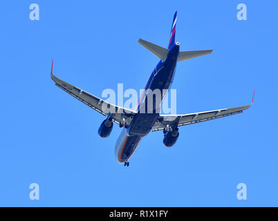 Sheremetyevo, Russia - 09 Maggio. 2018. Airbus A320 della compagnia aerea Aeroflot Foto Stock