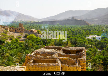 Birkat Al Mouz o Bait al Subah in Harat al Saybani fuori Nizwa, Oman. Foto Stock