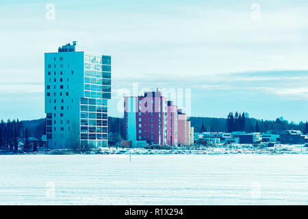 Nuovo complesso di edifici di appartamenti, inverno a Helsinki in Finlandia Foto Stock