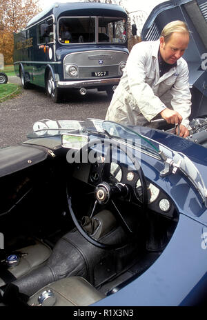 1959 Ecurie Ecosse Commer T3 Transporter Foto Stock