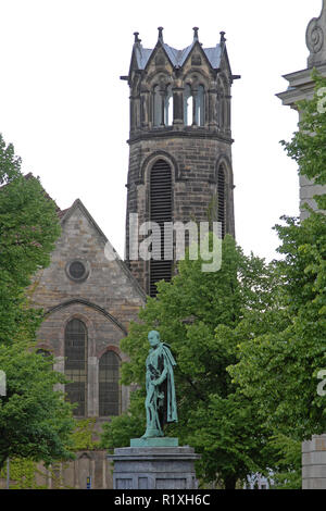 Hannover, Germania - 03 Maggio 2011: riformata Chiesa Evangelica torre di tempio di Hannover in Germania. Foto Stock