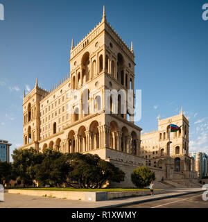 Esterno della casa del governo, la libertà Sqaure, Baku, Azerbaijan Foto Stock