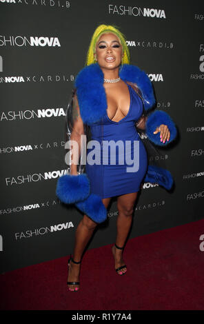 Hollywood, CA. Xiv Nov, 2018. Dreamdoll, alla moda Nova x Cardi B collaborazione Evento di lancio a Boulevard3 in Hollywood, la California il 14 novembre 2018, Credit: Faye Sadou/media/punzone Alamy Live News Foto Stock