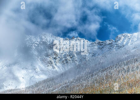 Rhemes Notre Dame in Valle d'Aosta. Cartolina tipico paesaggio di montagna Foto Stock