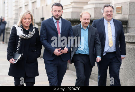 (Da sinistra a destra) Sinn Fein vice leader Michelle O'Neill, Leader SDLP Colm Eastwood, Northern Ireland Green Party Leader Steven Agnew e Alliance Party vice leader Stephen Farry, lasciando gli edifici del governo di Dublino, a seguito di una Brexit briefing con il Taoiseach Leo Varadkar. Foto Stock