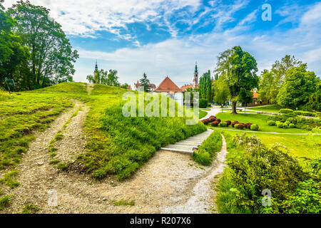 Vista panoramica al parco in marmo nel centro della città di Varazdin, Croazia. Foto Stock