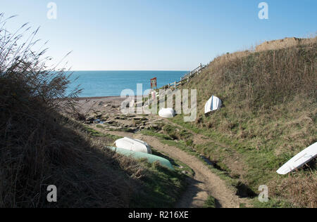 Fiume Eype a bocca Eype, Bridport, Dorset. Foto Stock