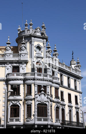 Vecchio edificio ornamentali in Gran Via a Madrid, Spagna Foto Stock