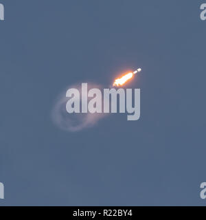 Il Centro Spaziale Kennedy, Florida, Stati Uniti d'America. 15 Novembre, 2018. SpaceX satellite launch dal Kennedy Space Center, Florida. Eshail2 da SpaceX Credito: Michael Seeley/Alamy Live News Foto Stock