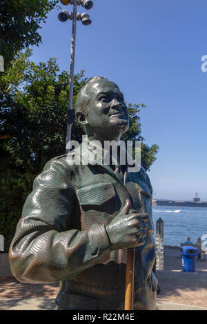 Il National saluto a Bob Hope e il sacrario militare sul lungomare, Baia di San Diego, San Diego, California, Stati Uniti. Foto Stock