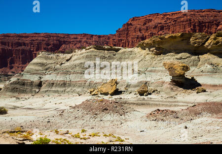 Viste di alien cercando formazioni di pietra a Ischigualasto parco provinciale Foto Stock