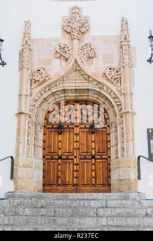 In legno Porta Vecchia a Sitges, Spagna Foto Stock