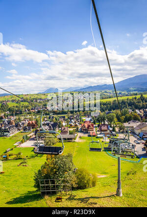 ZAKOPANE, Polonia - 16 settembre 2018: estate panorama di montagne Tatry, frazioni di Zakopane città, Polonia meridionale Foto Stock