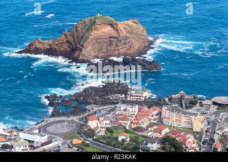 Mole isolotto di Porto Moniz a Madeira, Portogallo Foto Stock