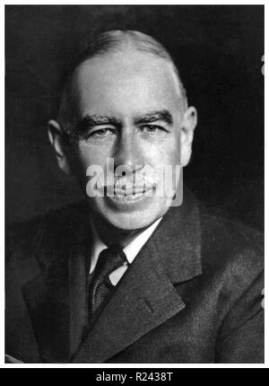 John Maynard Keynes 1945. John Maynard Keynes, primo Baron Keynes, 1883-1946), economista britannico le cui idee hanno influenzato profondamente la teoria e la pratica della moderna macroeconomia Foto Stock