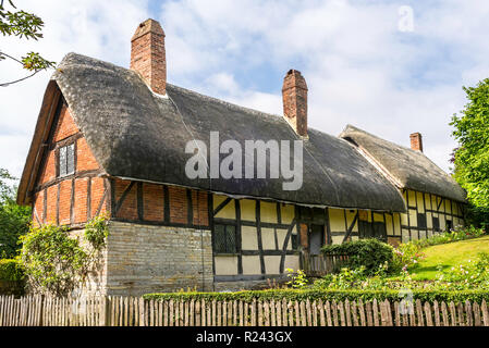 Anne Hathaway,s,cottage di Anne sposata a William Shakespeare di fama mondiale,il cottage nel villaggio di Shottery, vicino a Stratford upon Avon Foto Stock