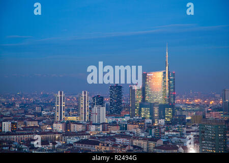 Vista dalla Torre Branca di Porta Nuova district, Milano, Lombardia, Italia, Europa Foto Stock