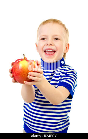 Little Boy con apple isolato su uno sfondo bianco Foto Stock