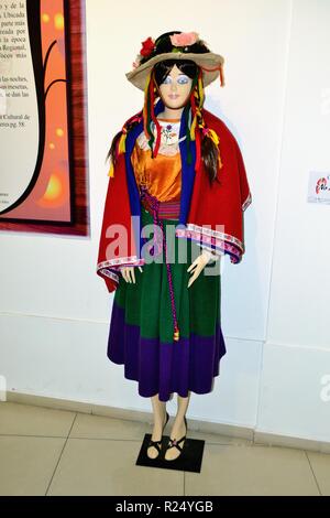 Costumi tipici della regione - centro culturale in HUARAZ. Dipartimento di Ancash.PERÙ Foto Stock