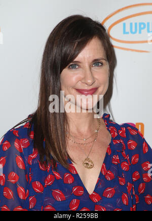 Beverly Hills, Ca. Xvi Nov, 2018. Kellie Martin presso il Lupus la 16th Annual Hollywood Bag Ladies pranzo presso il Beverly Hilton hotel di Beverly Hills, la California il 16 novembre 2018. Credito: Faye Sadou/media/punzone Alamy Live News Foto Stock